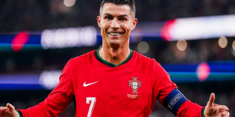 Cristiano Ronaldo - Hành Trình Vĩ Đại, Kỷ Lục Và Di Sản Vượt Thời Đại 2 Cristiano Ronaldo