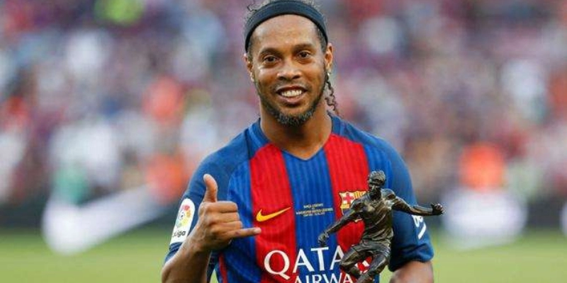 Ronaldinho: Huyền Thoại Sân Cỏ Và Di Sản Bất Diệt Của Bóng Đá Thế Giới 4 Ronaldinho