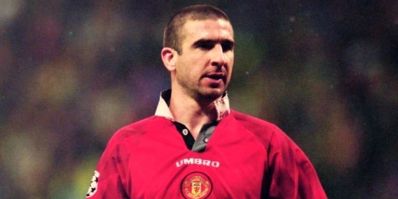 Top 10 Huyền Thoại Bóng Đá Club Manchester United 4 Top 10 Huyền Thoại Bóng Đá Club Manchester United