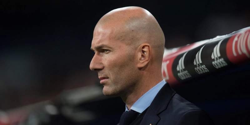 Zinedine Zidane - Huyền Thoại Vĩ Đại Định Hình Bóng Đá Hiện Đại 2 Zinedine Zidane