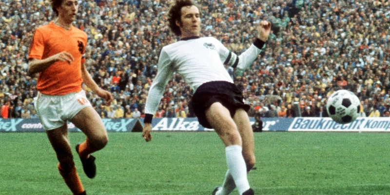 Franz Beckenbauer: Huyền Thoại Bóng Đá Và Dấu Ấn Vĩnh Cửu 4 Franz Beckenbauer