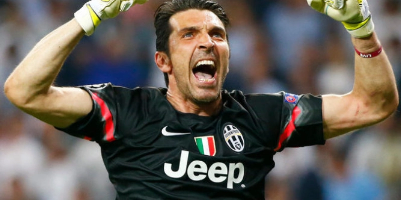 Gianluigi Buffon: Huyền Thoại Sống Của Thế Giới Bóng Đá Hiện Đại 4 Gianluigi Buffon